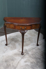 Load image into Gallery viewer, English Burl Walnut Side Table c.1940