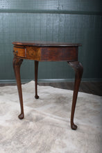 Load image into Gallery viewer, English Burl Walnut Side Table c.1940