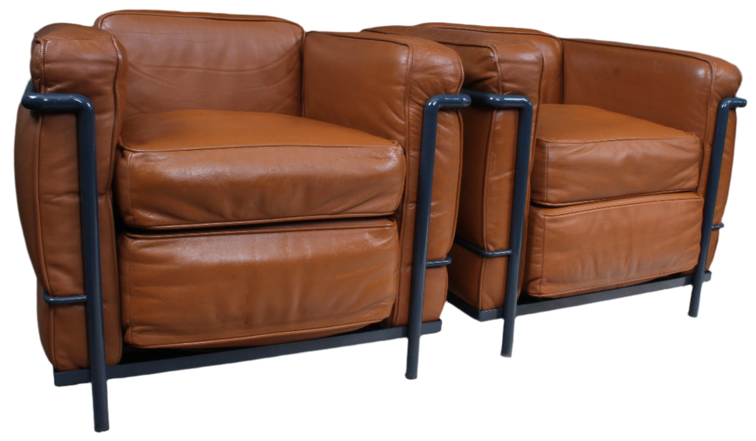 Pair Leather Chairs LC2 Le Corbusier for Cassina Style