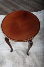 Load image into Gallery viewer, English Mahogany Occasional Table c.1900