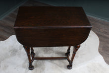 Load image into Gallery viewer, English Oak Occasional Table c.1900