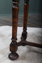 Load image into Gallery viewer, English Oak Occasional Table c.1900