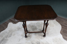 Load image into Gallery viewer, English Oak Occasional Table c.1900