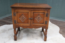 Load image into Gallery viewer, English Oak Cabinet