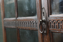Load image into Gallery viewer, English Oak Bookcase c.1900