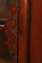 Load image into Gallery viewer, English Oak Bookcase c.1930