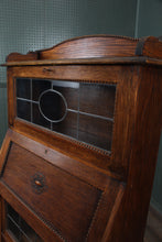 Load image into Gallery viewer, English Oak Bookcase c.1900