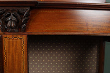 Load image into Gallery viewer, English Mahogany Display Cabinet c.1900