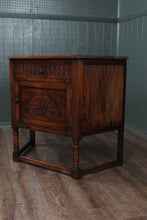 Load image into Gallery viewer, English Oak Cupboard c.1900