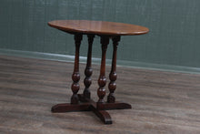 Load image into Gallery viewer, English Oak Occasional Table