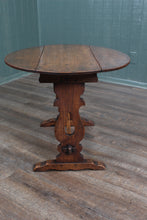 Load image into Gallery viewer, English Oak Dropleaf Coffee Table