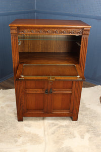 English Oak Cocktail Cabinet c.1940