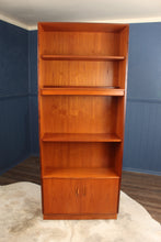 Load image into Gallery viewer, English Midcentury Bookcase by GPlan c.1960