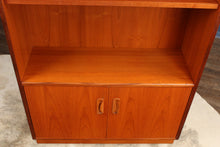 Load image into Gallery viewer, English Midcentury Bookcase by GPlan c.1960