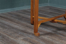 Load image into Gallery viewer, English Oak Occasional Table c.1900
