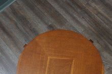 Load image into Gallery viewer, English Oak Occasional Table c.1900