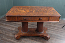 Load image into Gallery viewer, American Oak Pedestal Table c.1900
