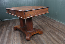 Load image into Gallery viewer, American Oak Pedestal Table c.1900
