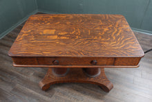 Load image into Gallery viewer, American Oak Pedestal Table c.1900