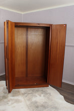 Load image into Gallery viewer, English GPlan Wardrobe c.1960