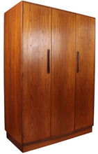 Load image into Gallery viewer, English GPlan Wardrobe c.1960