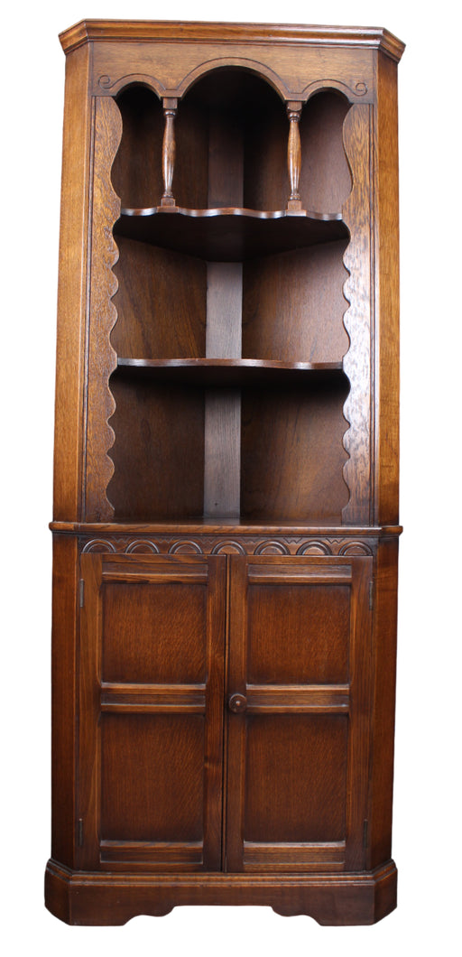 English Oak Corner Cabinet c.1930