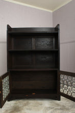 Load image into Gallery viewer, English Oak Bookcase c.1900