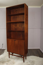 Load image into Gallery viewer, English Midcentury Bookcase c.1960