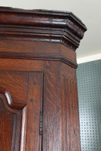 Load image into Gallery viewer, English Georgian Oak Corner Cabinet c.1830