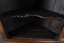 Load image into Gallery viewer, English Georgian Oak Corner Cabinet c.1830
