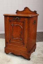 Load image into Gallery viewer, English Oak Coal Hod c.1890