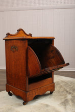 Load image into Gallery viewer, English Oak Coal Hod c.1890