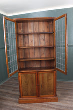 Load image into Gallery viewer, English Oak Leaded Glass Bookcase c.1900