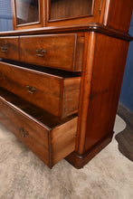 Load image into Gallery viewer, English Walnut Bookcase c.1900