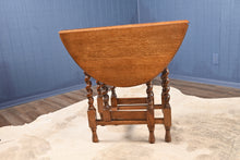 Load image into Gallery viewer, English Oak Barley Twist Occasional Table c.1920