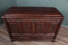 Load image into Gallery viewer, Early Georgian English Oak Mule Chest c.1750