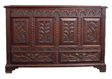 Load image into Gallery viewer, Early Georgian English Oak Mule Chest c.1750