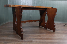 Load image into Gallery viewer, English Elm Expanding Table c.1900