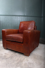 Load image into Gallery viewer, English Leather Chair