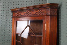 Load image into Gallery viewer, English Mahogany Corner Cabinet c.1900