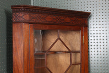 Load image into Gallery viewer, English Mahogany Corner Cabinet c.1900