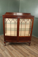 Load image into Gallery viewer, English Mahogany Display Cabinet c.1900