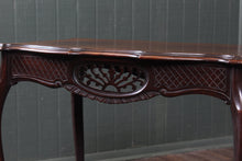 Load image into Gallery viewer, English Mahogany Occasional Table c.1900