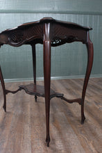 Load image into Gallery viewer, English Mahogany Occasional Table c.1900
