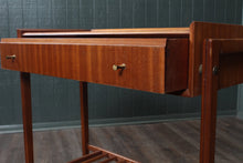 Load image into Gallery viewer, English Midcentury Side Table c.1960