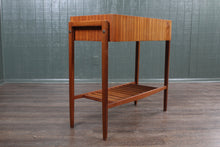 Load image into Gallery viewer, English Midcentury Side Table c.1960