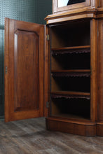 Load image into Gallery viewer, English Oak Bookcase c.1910