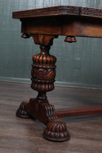 Load image into Gallery viewer, English Oak Drawleaf Table c.1900