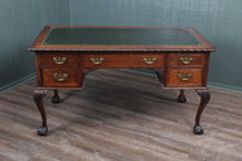 Load image into Gallery viewer, English Oak Leather Top Desk c.1900