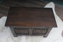 Load image into Gallery viewer, English Oak Linen Fold Bedding Box c.1930